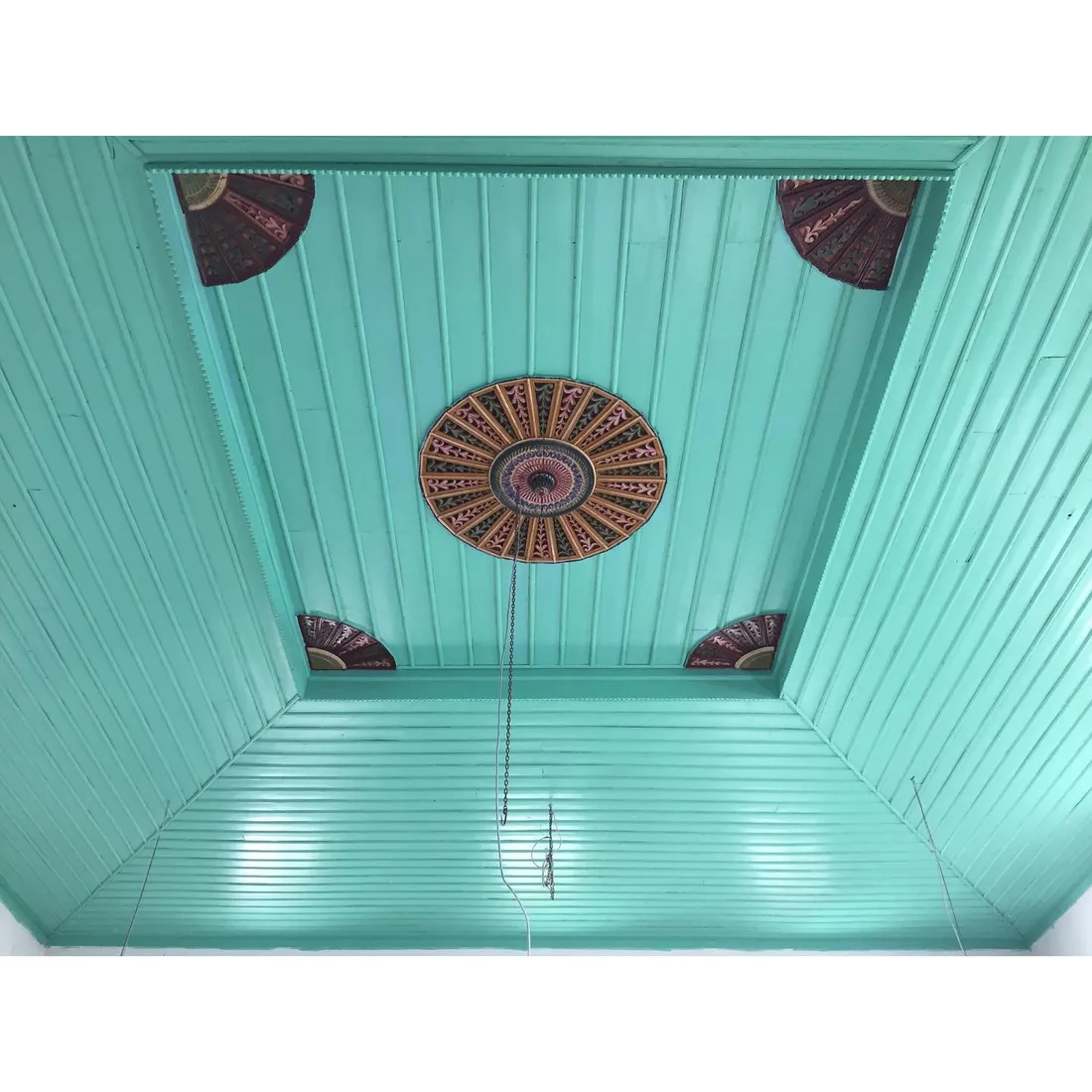 Hisarlı Kaya Köyü Camii tavan yenileme